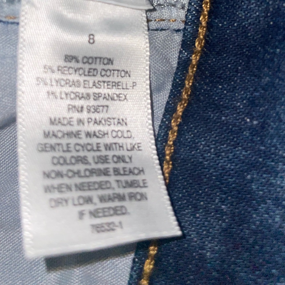 a.n.a. – High-Rise straight leg Jeans
Size: 8 | - Picture 2 of 3